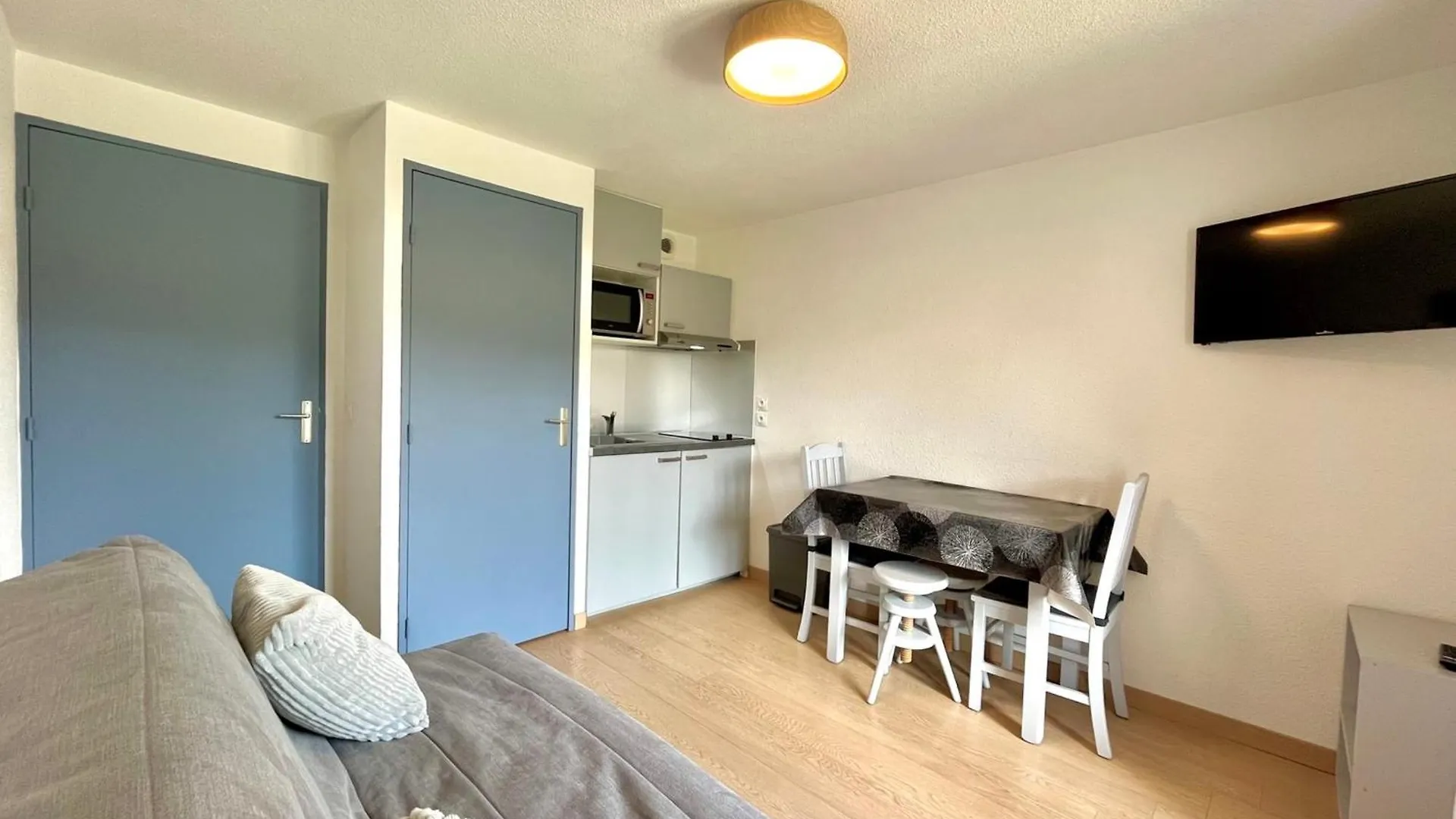 Apartment With Terrace And View On The Mont Blanc Demi-Quartier