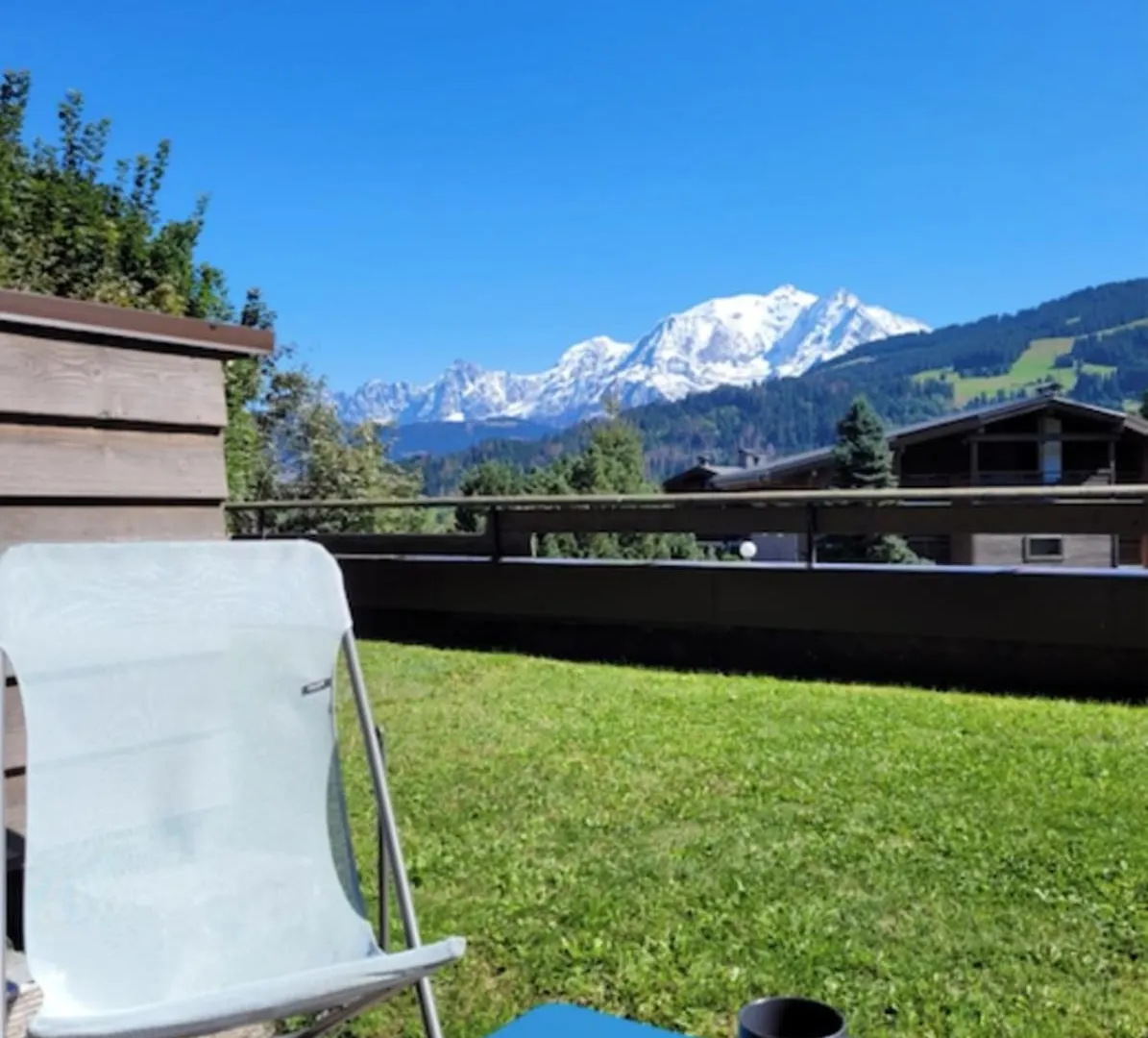 Apartment With Terrace And View On The Mont Blanc Demi-Quartier